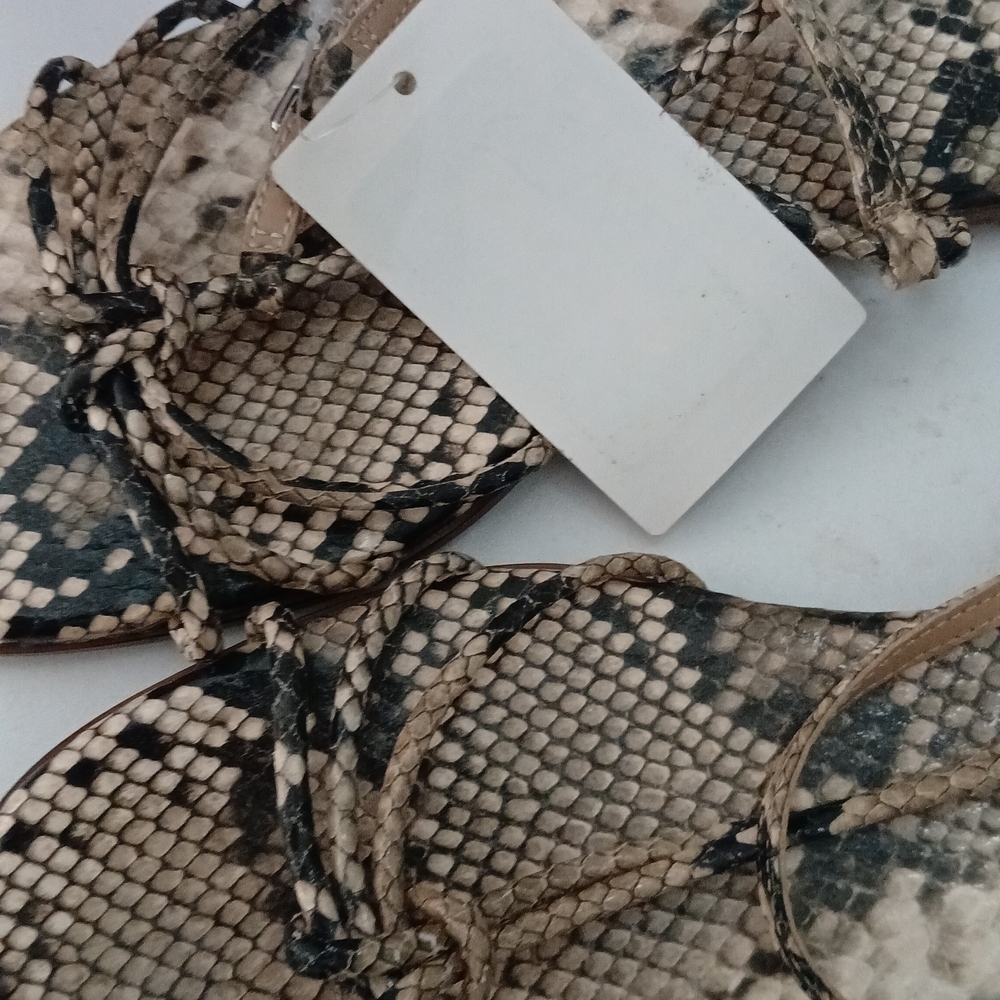 H&M Snakeskin Pattern Sandals - Tan - Picture 4 of 4